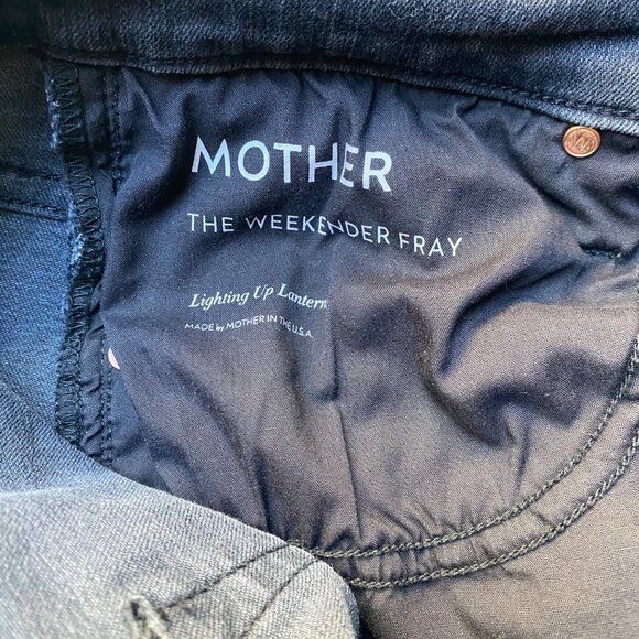 Mother the Weekender Fray Jeans Lighting Up Lanterns - Picture 5 of 11